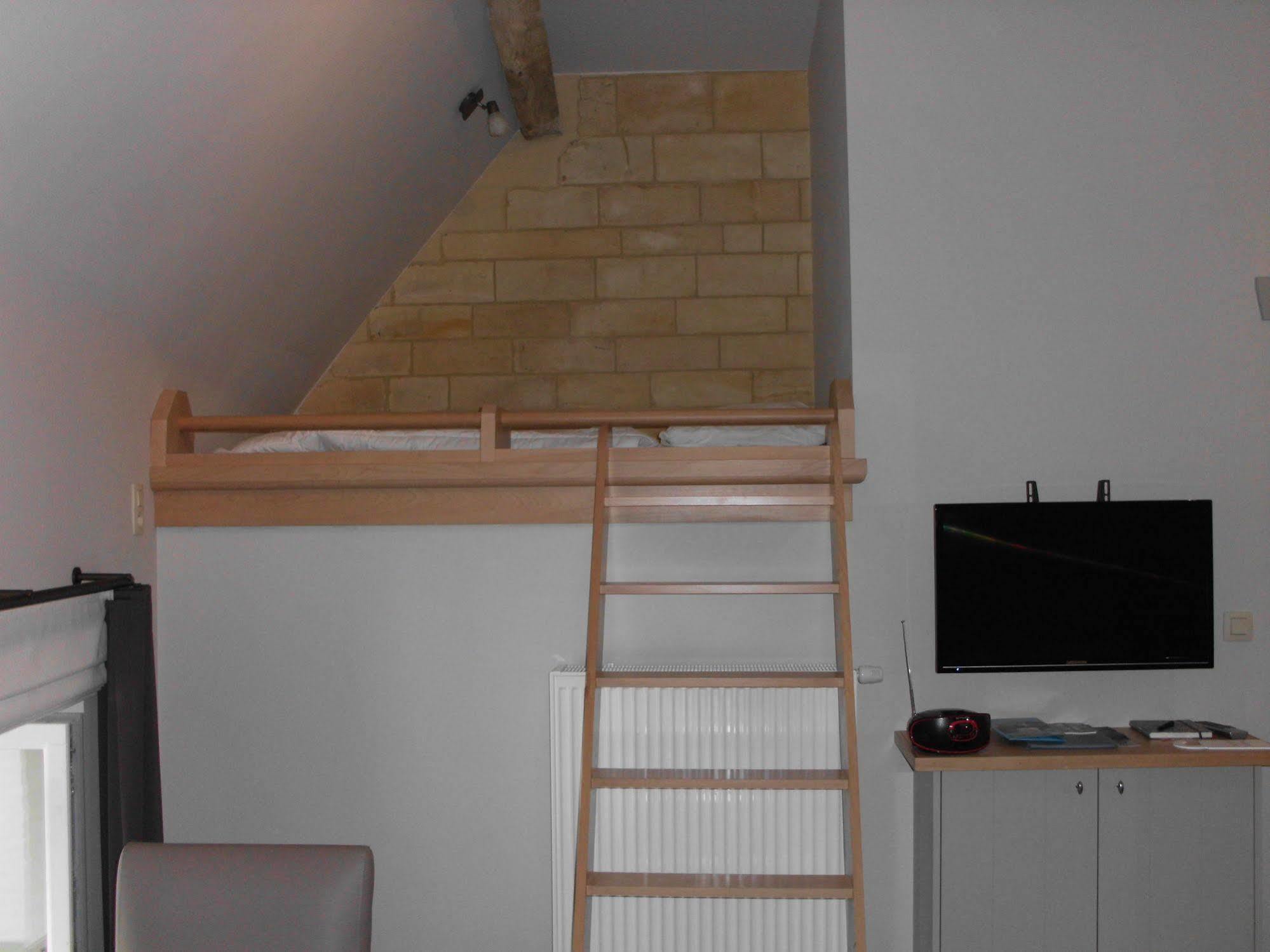 B&B De Oude Winning Riemst Exterior photo